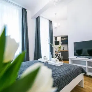  Apartament Charming Elite Wielopole Old Town Studio Polska